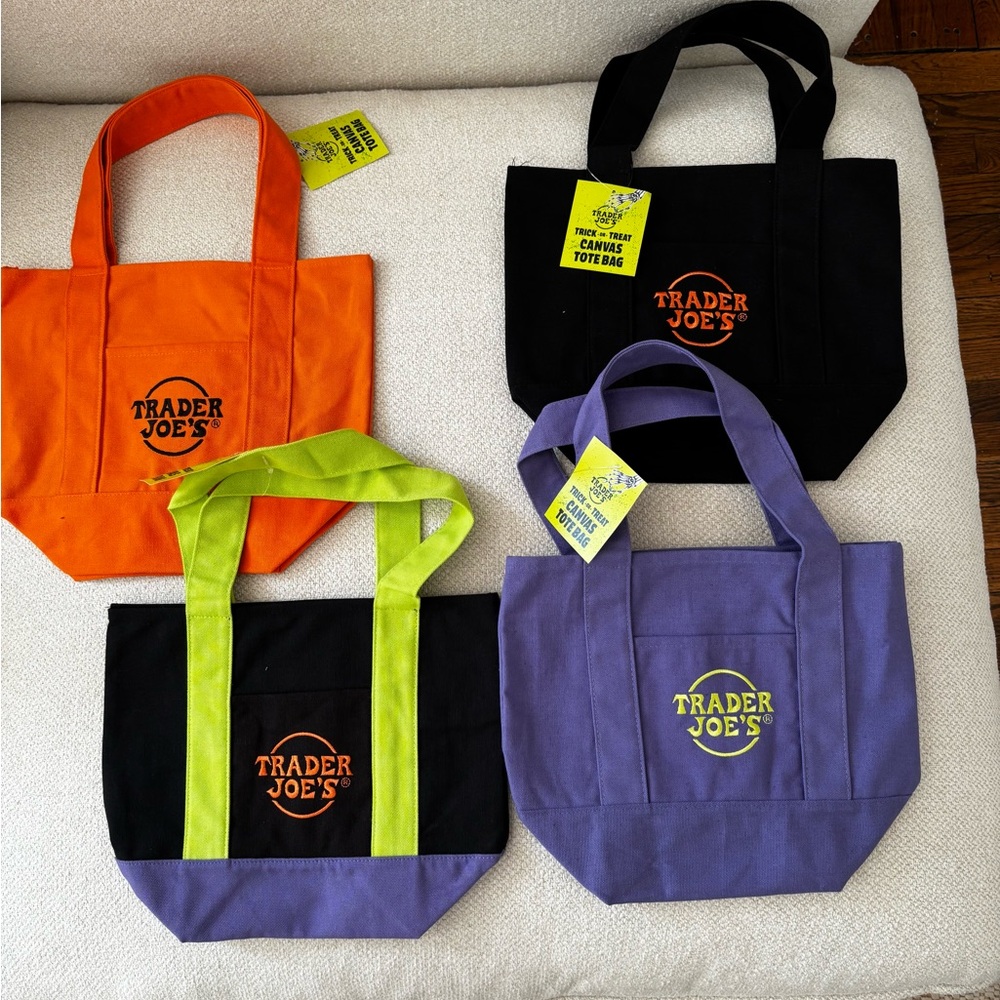 NWT Trader Joes Halloween mini totes